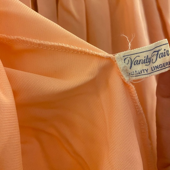 Vintage 50’s Pink Bed Jacket - Picture 4 of 6